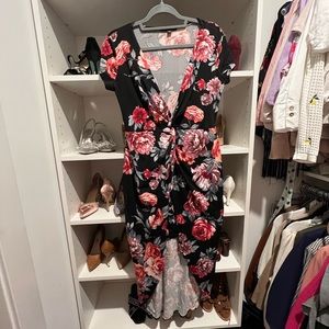 Gorgeous floral print dress